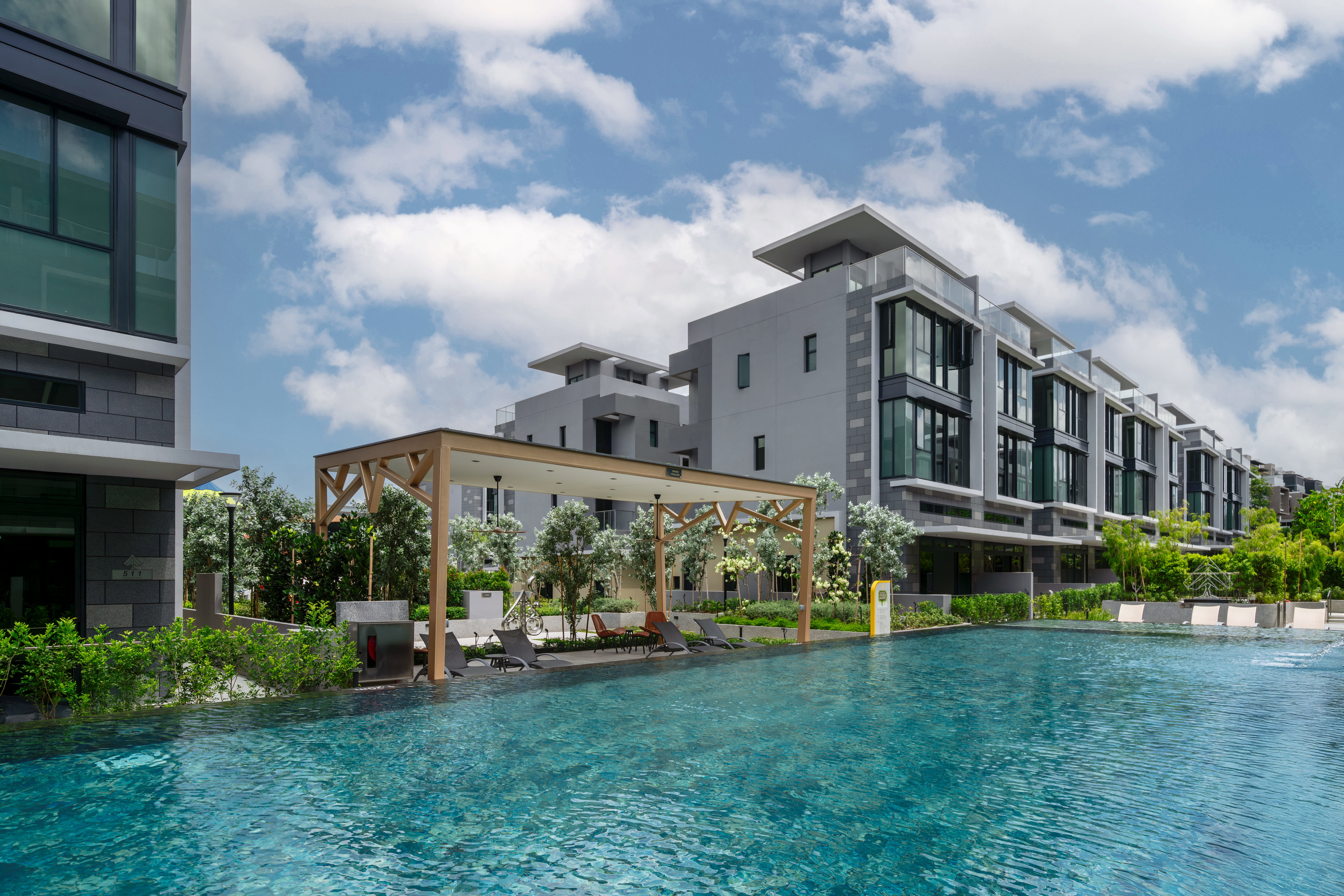 Grand Pavillion & Pool
