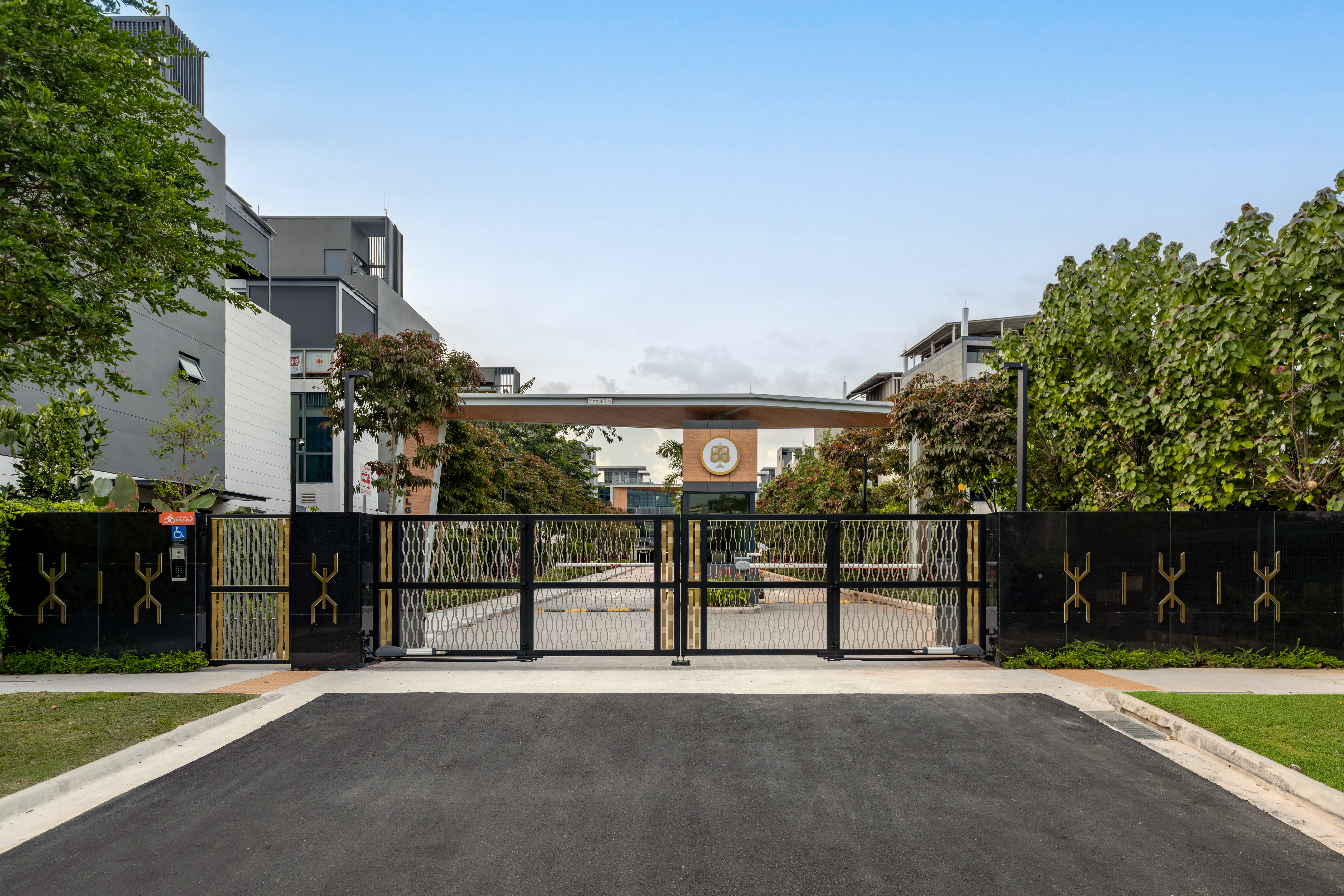 Main Gate (Day)