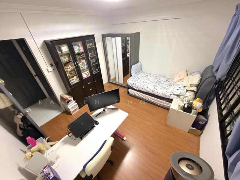 Photo 10